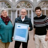 De gauche à droite: l'Architecte de Ville, Laurence Salamin, le Conseiller municipal en charge de l'énergie, Marc-André Berclaz et le Délégué à l'énergie, Etienne Moulin.